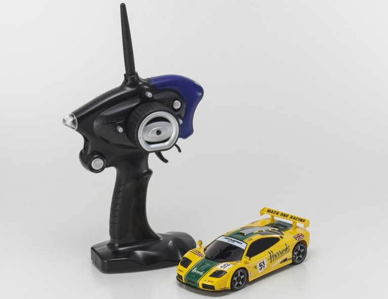 KYOSHO@~jbc[T[X|[c2 MR-03V[Y }N[ F1 GTR No.51 LM 1995 fBZbg 32243HR